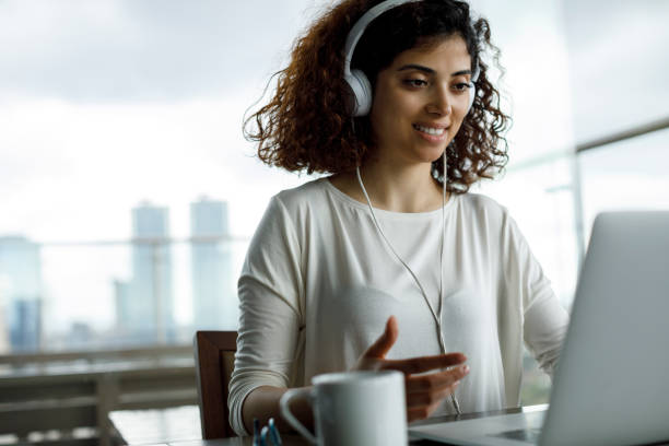 https://www.beingnaturalhuman.com/a-look-at-how-online-life-coach-training-works/