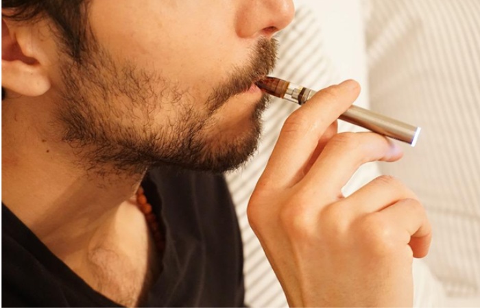 https://www.beingnaturalhuman.com/how-does-a-hhc-vape-increase-athletic-performance/