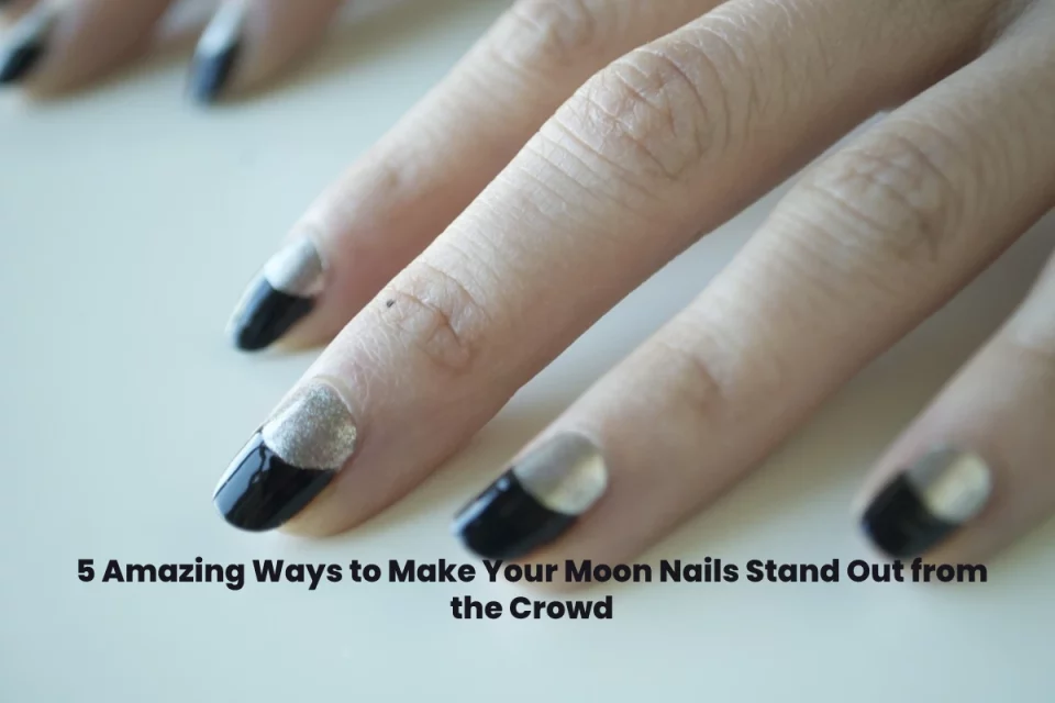 Moon Nails